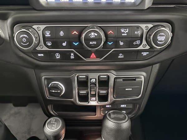 Jeep Wrangler ALTITUDE 2023-20