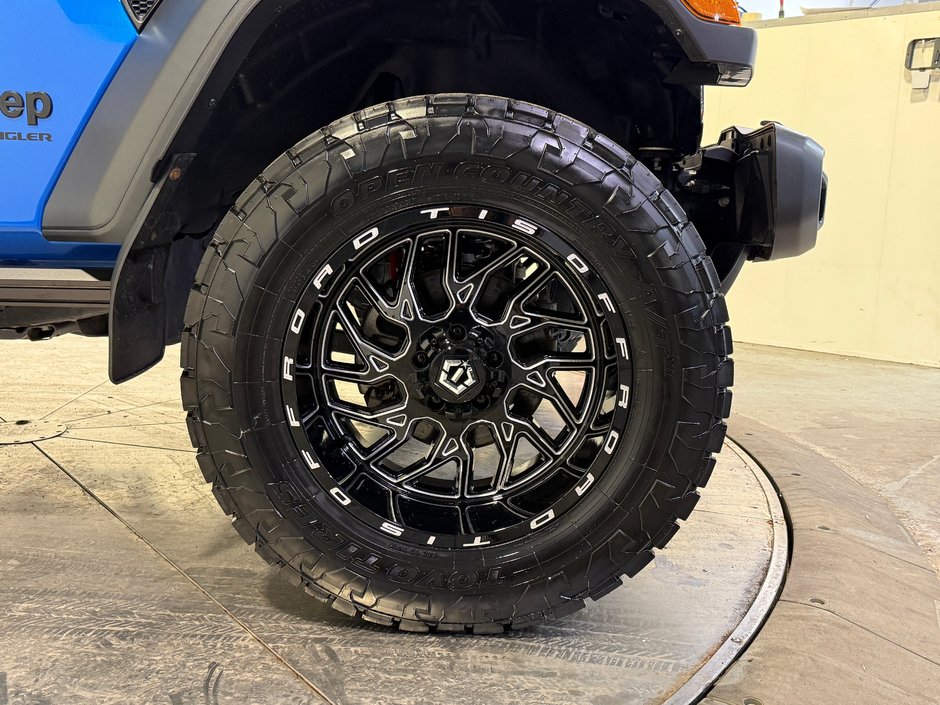Jeep Wrangler WILLYS 4X4 // LIFT KIT 2023-8
