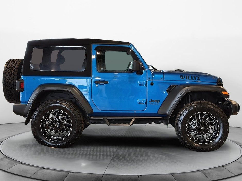 Jeep Wrangler WILLYS 4X4 // LIFT KIT 2023-6