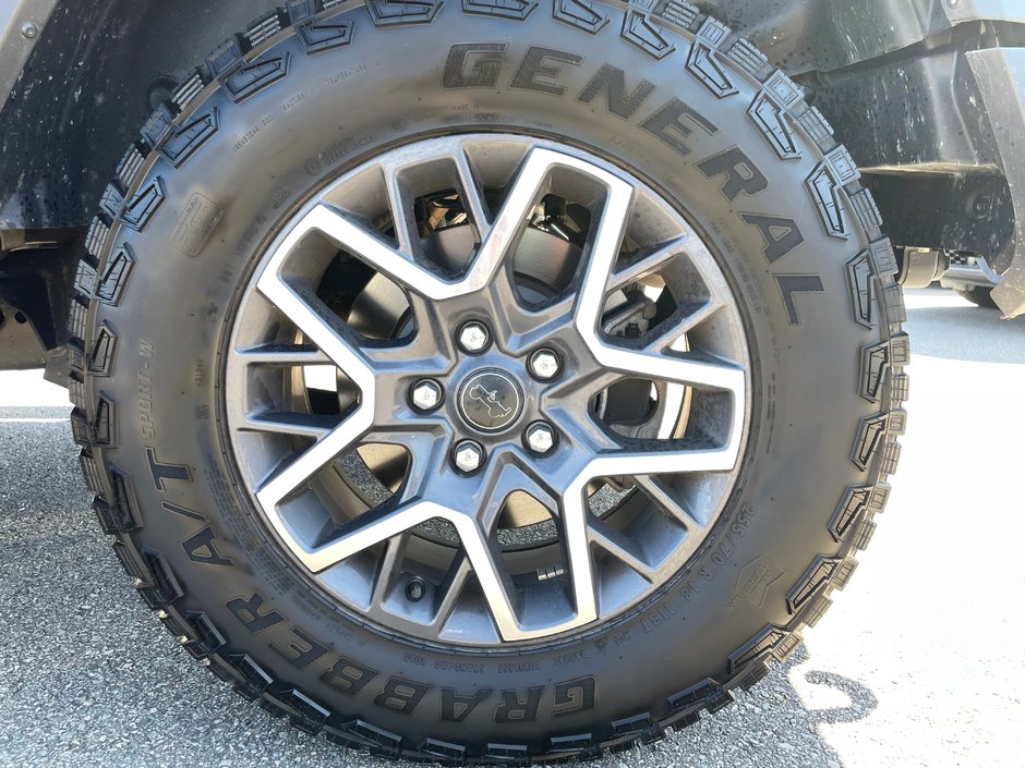 Jeep Wrangler SAHARA 2025-8