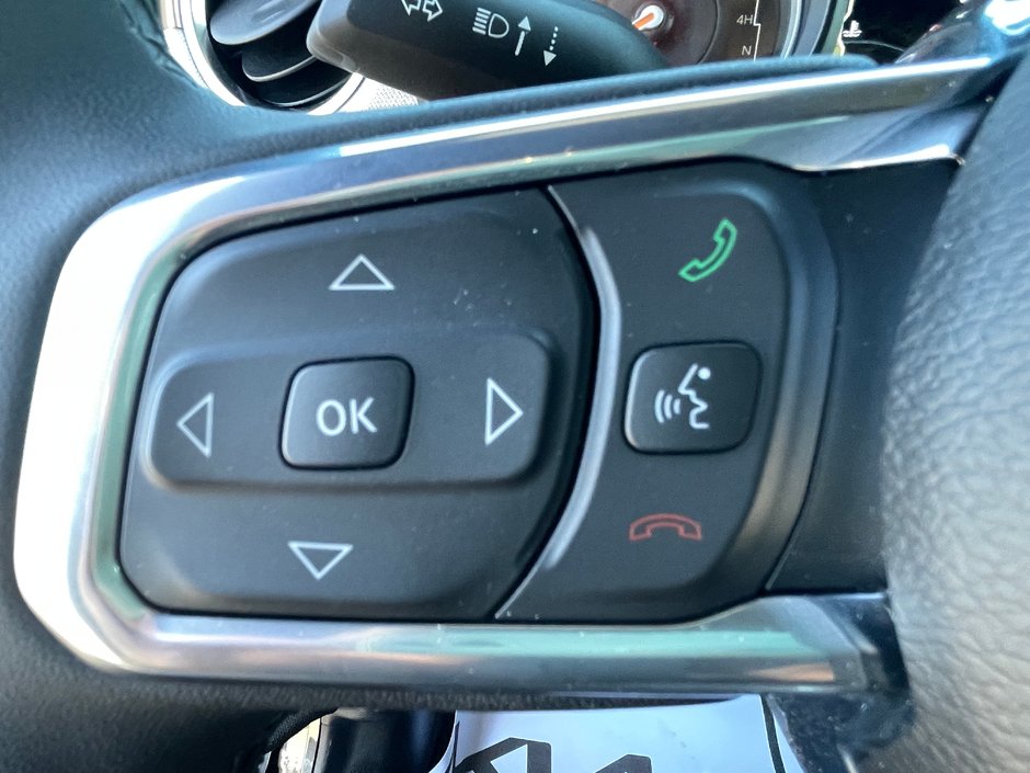 Jeep Wrangler SAHARA 2025-11