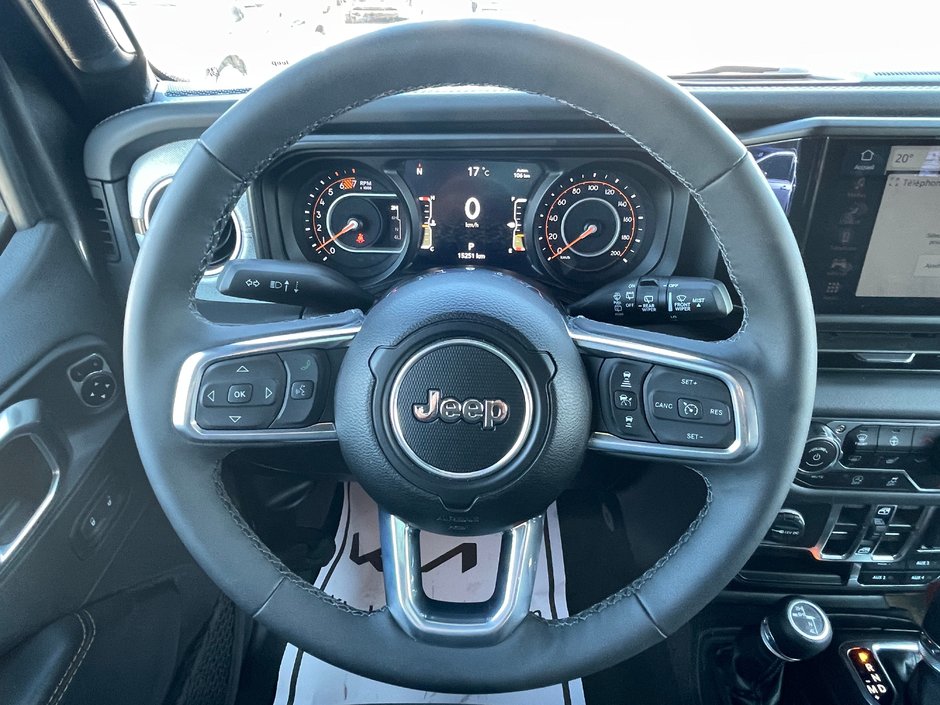 Jeep Wrangler SAHARA 2025-15