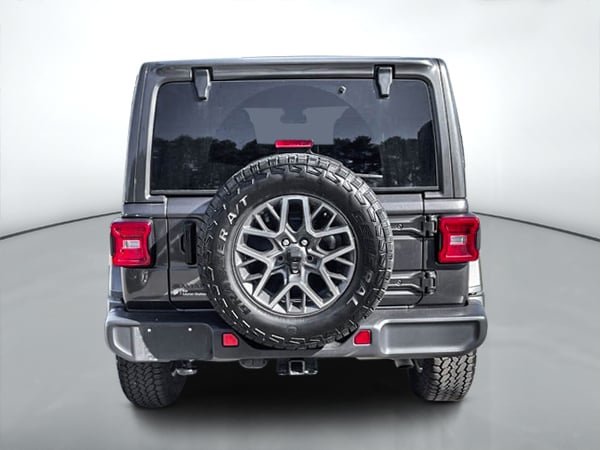 Jeep Wrangler SAHARA 2025-5