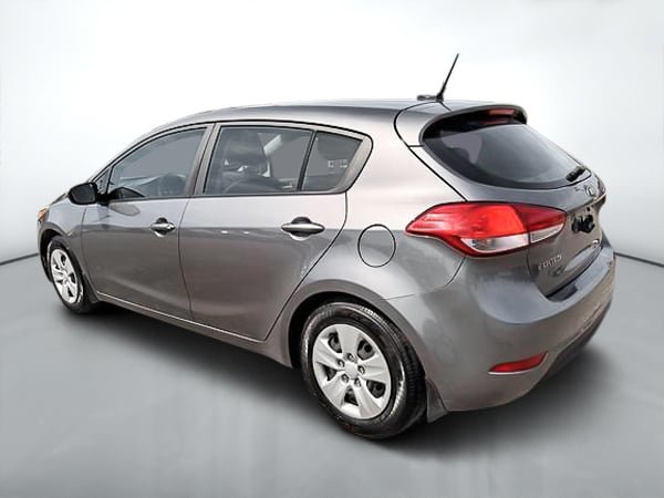 Kia 5 portes Forte LX+ 2017-4