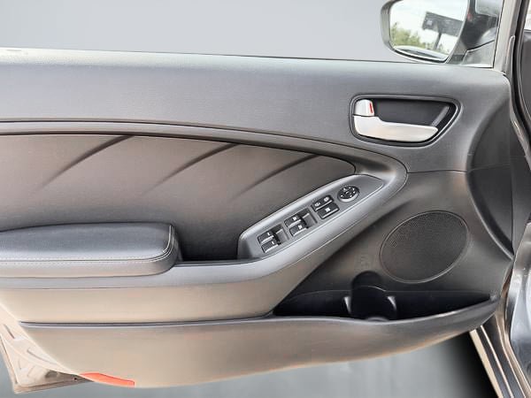 Kia 5 portes Forte LX+ 2017-10