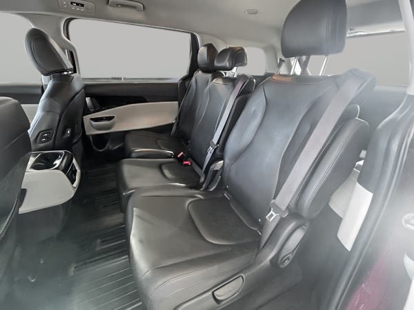 Kia Carnival EX 2022-21