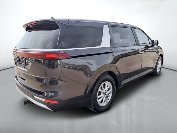 2022 Kia Carnival LX-6