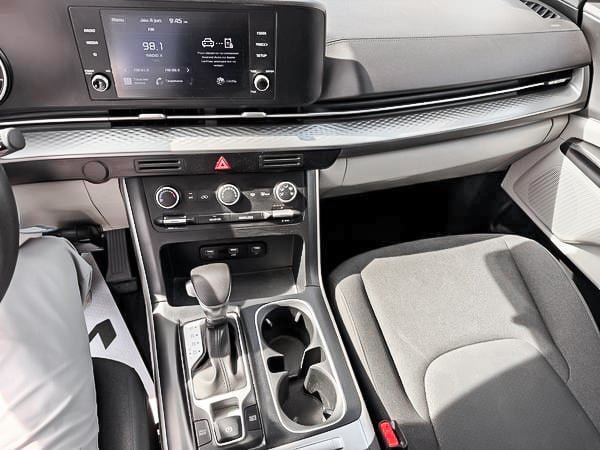 2022 Kia Carnival LX-22