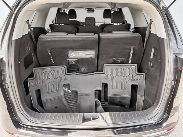 2022 Kia Carnival LX-26