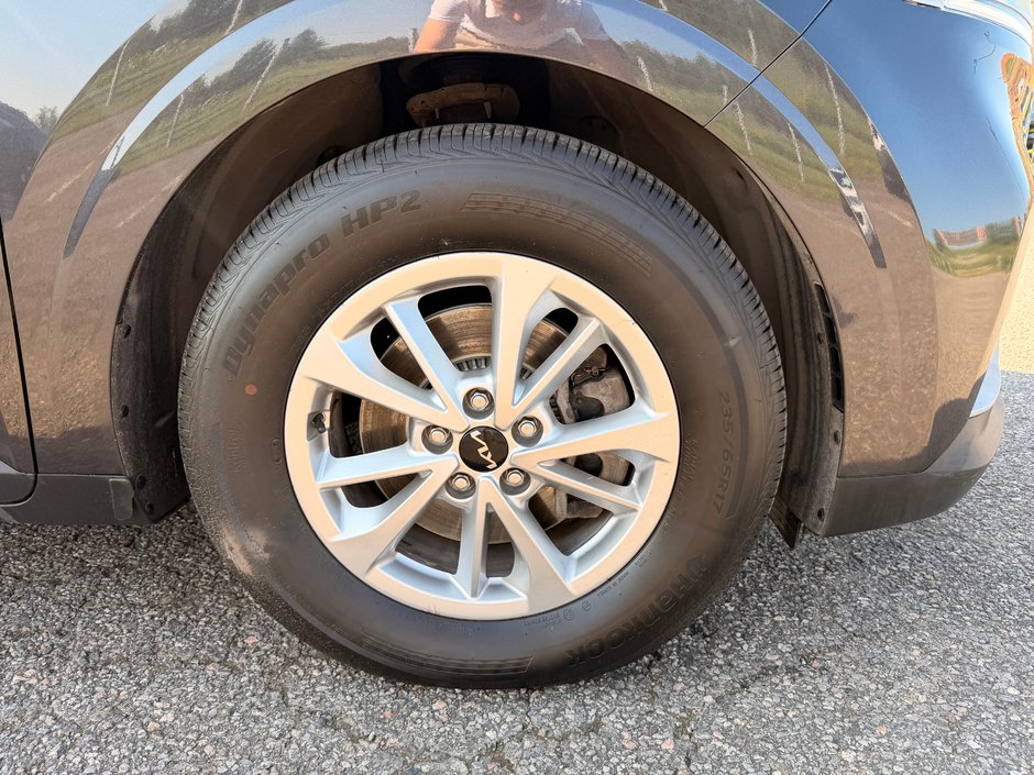 2022 Kia Carnival LX-9