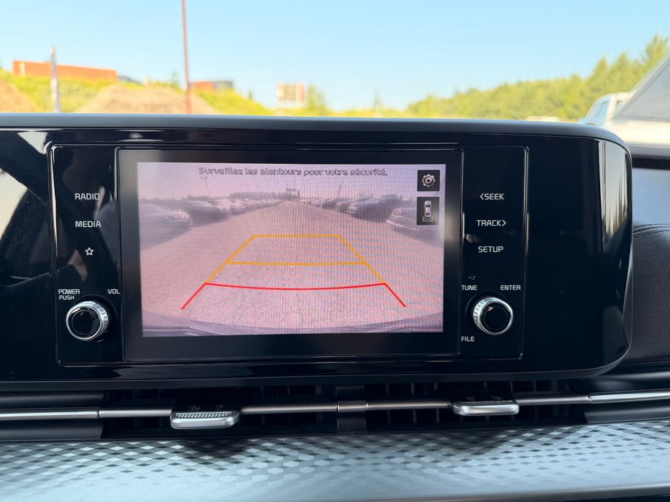 2022 Kia Carnival LX-26