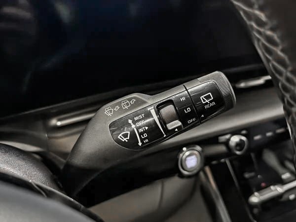Kia Carnival EX 2023-17