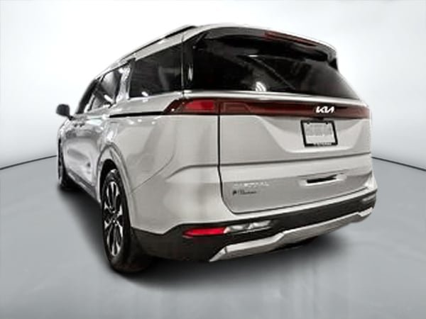 Kia Carnival EX 2023-4