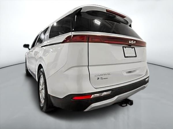 2024 Kia Carnival LX-4