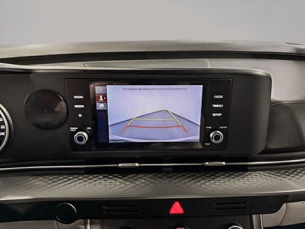 2024 Kia Carnival LX-20