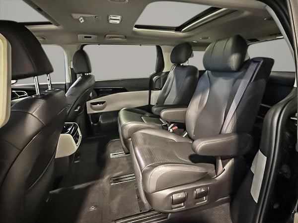 Kia Carnival SX 2024-24