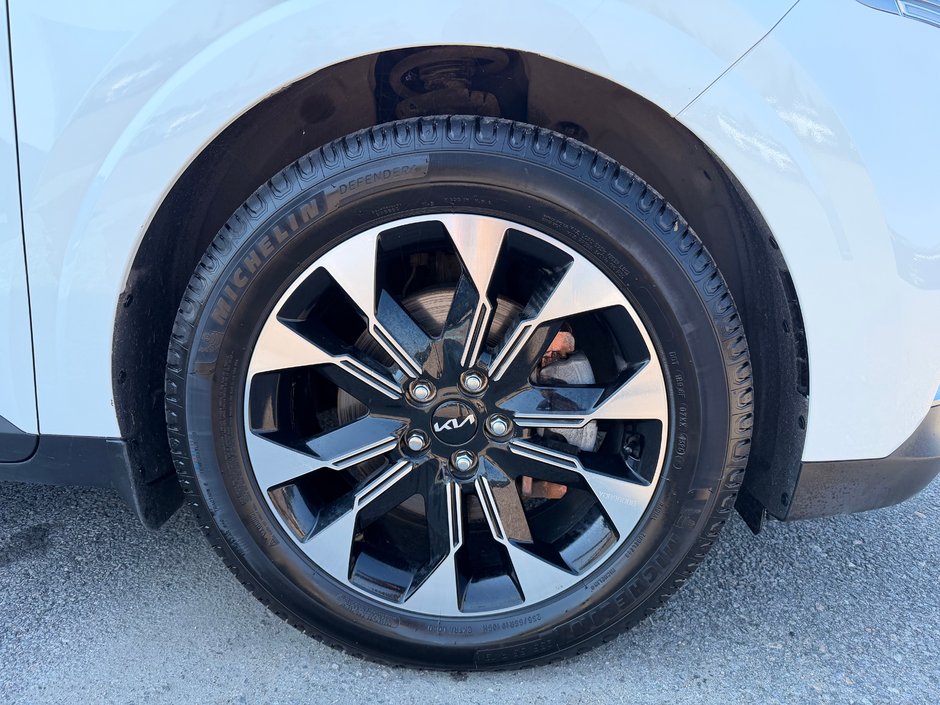 2024 Kia Carnival EX-8