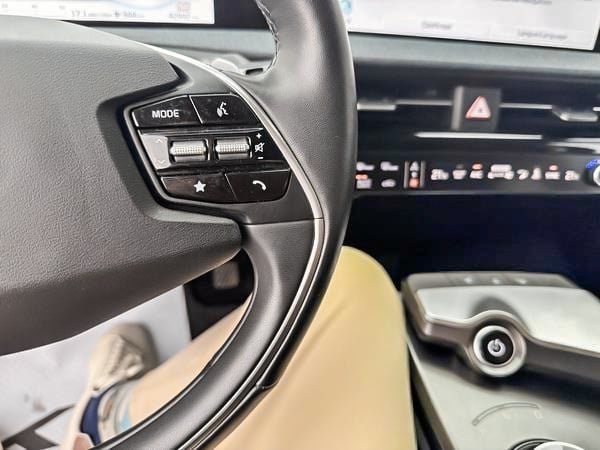 Kia EV6 LAND AWD 2024-19
