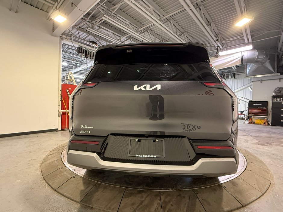 2024 Kia EV9 LAND-3
