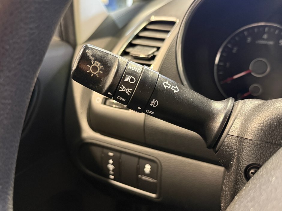 2017 Kia Forte LX-16