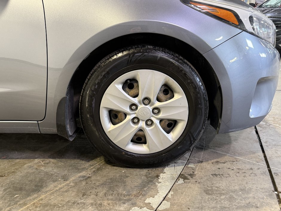 2017 Kia Forte LX-9