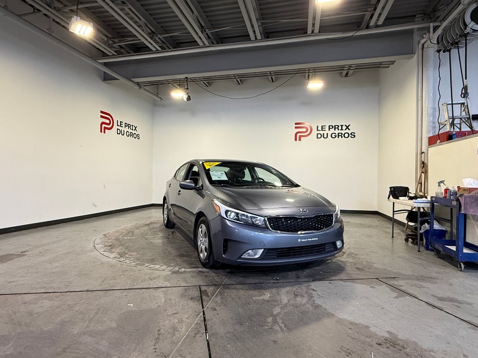 2017 Kia Forte LX-0