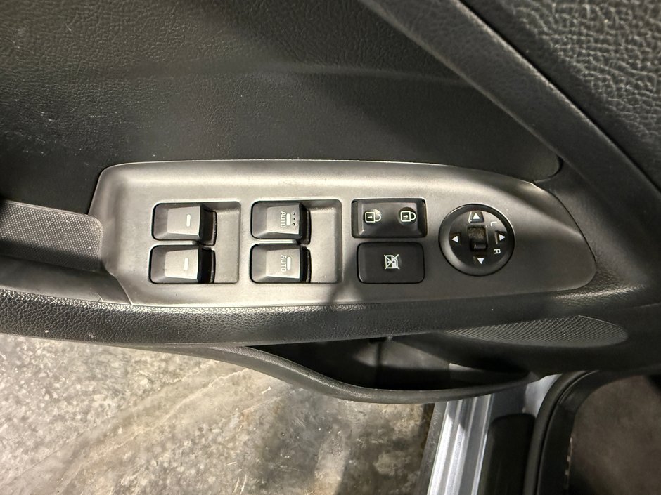 2017 Kia Forte LX-11