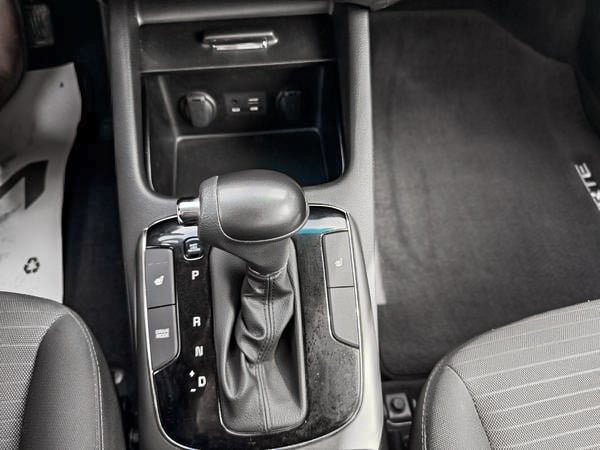 2018 Kia Forte LX+-17