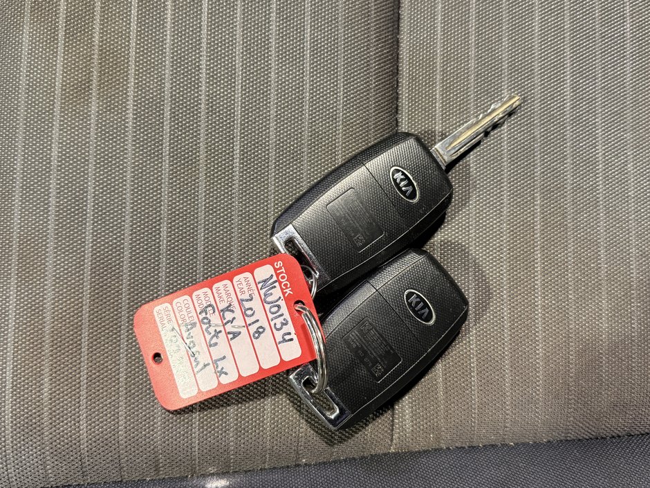 Kia Forte LX 2018-25