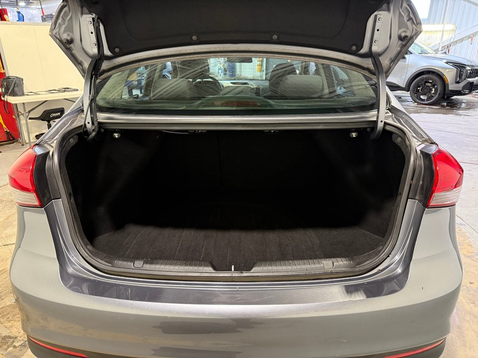 Kia Forte LX 2018-24