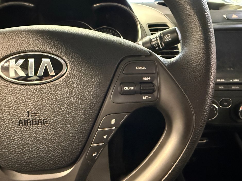 Kia Forte LX 2018-15