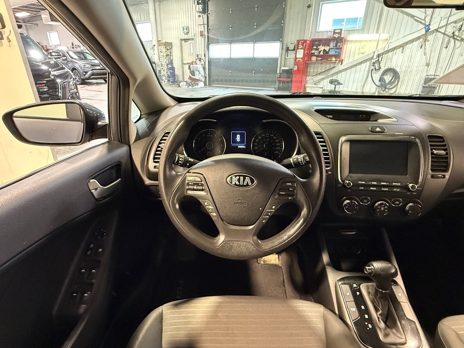 2018 Kia Forte LX-13