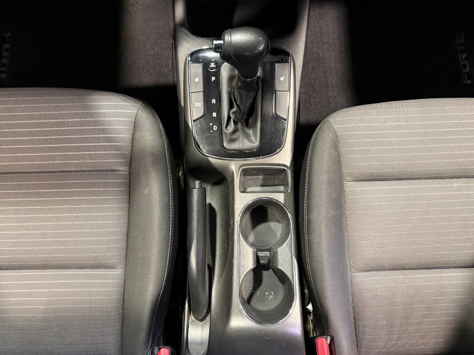 2018 Kia Forte LX-22