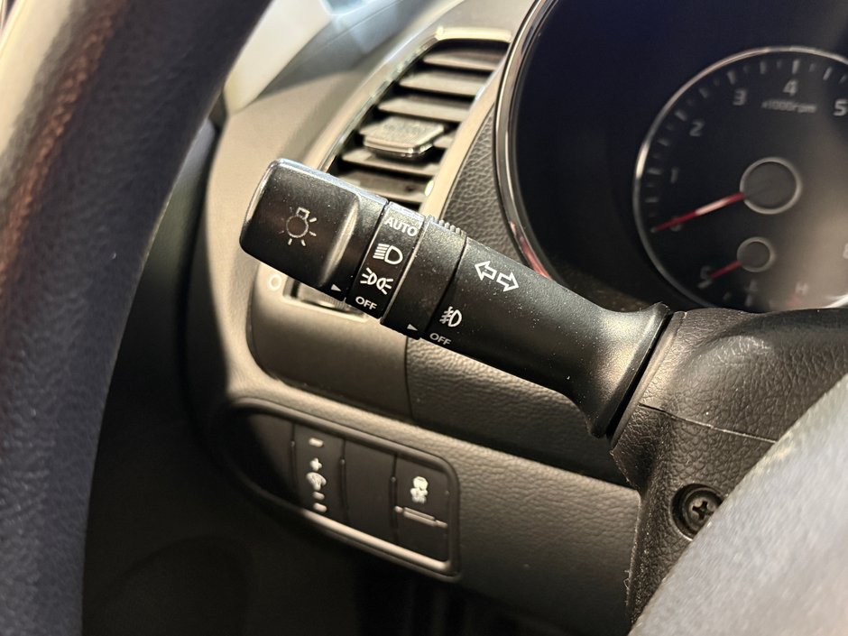 2018 Kia Forte LX-16