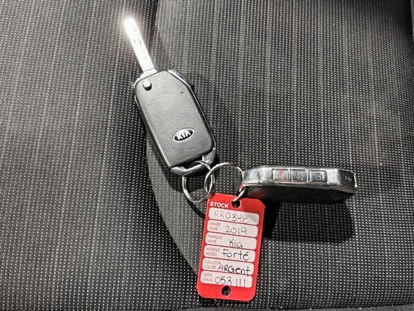 Kia Forte EX 2019-25