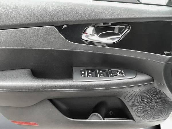 2020 Kia Forte EX-9