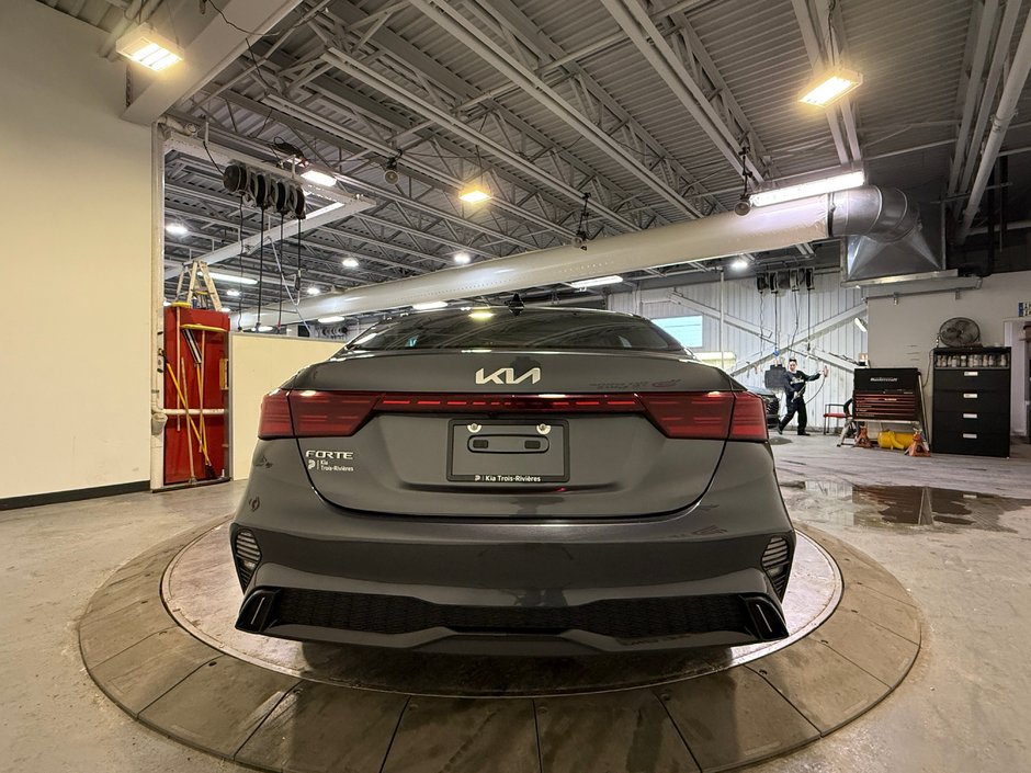 Kia Forte GT-LINE 2022-3