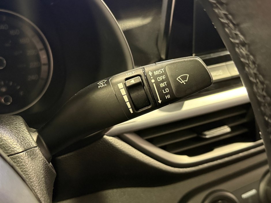 Kia Forte GT-LINE 2022-18