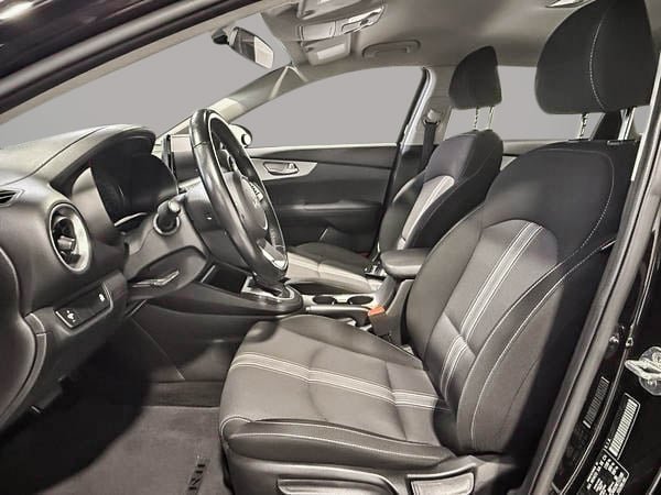 2022 Kia Forte LX-12