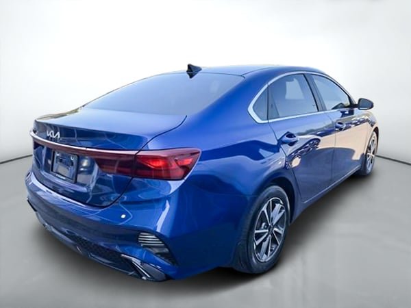 2022 Kia Forte EX-6