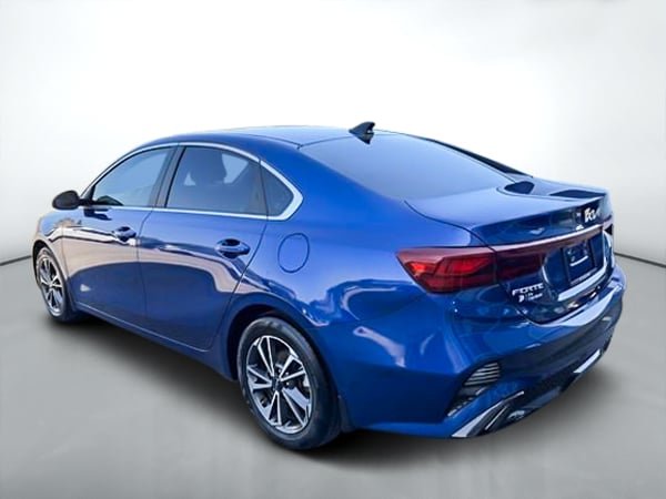 2022 Kia Forte EX-4