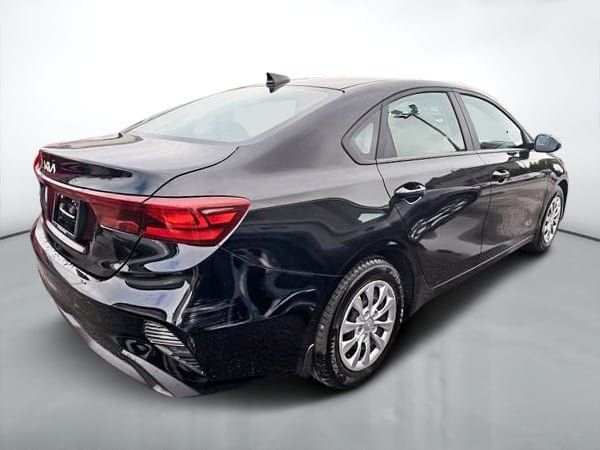 2022 Kia Forte LX-6