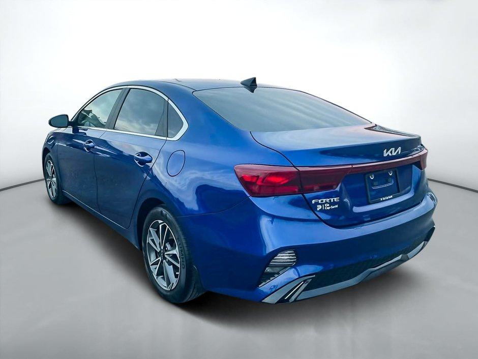 Kia Forte EX 2023-4