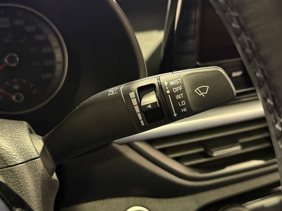 Kia Forte GT LINE 2023-18