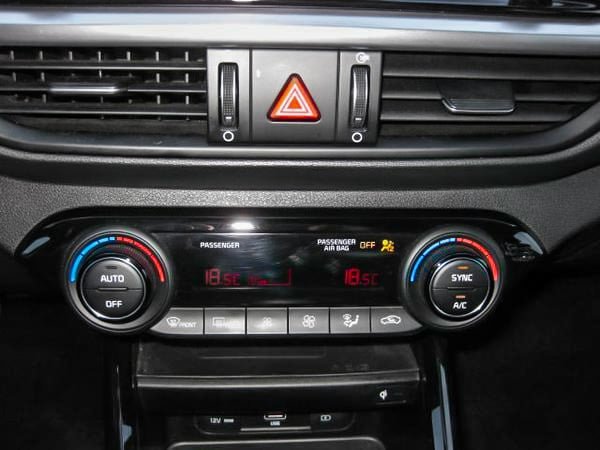 2023 Kia Forte GT LINE-17