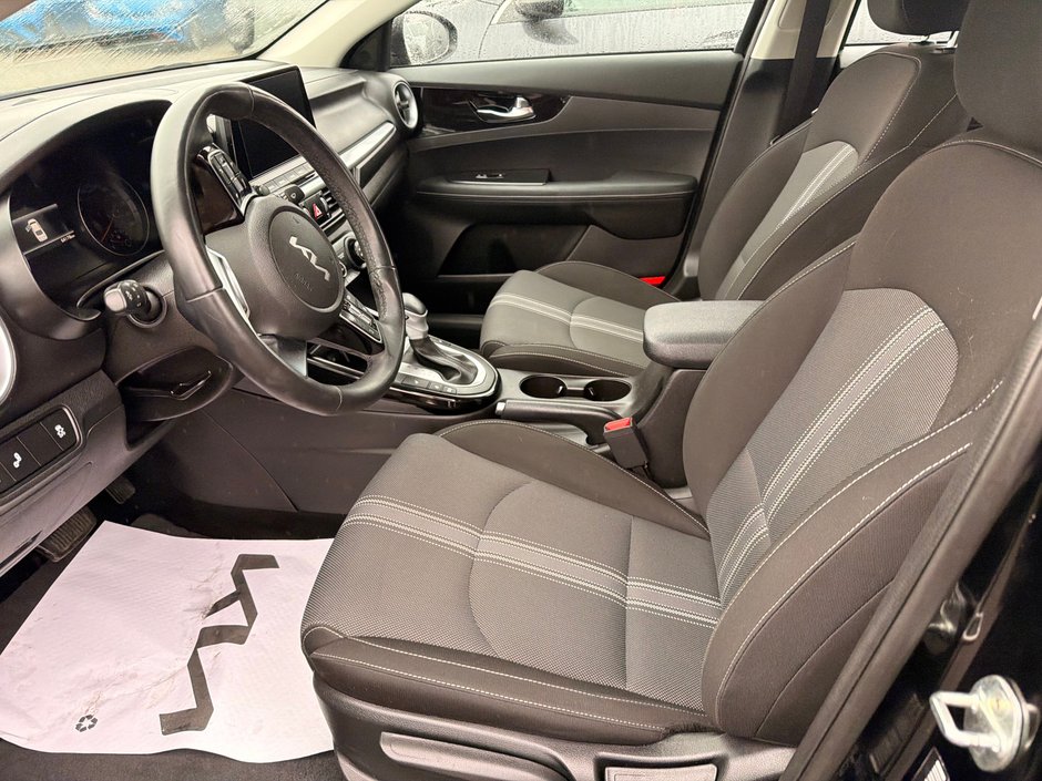 Kia Forte EX+ 2023-11