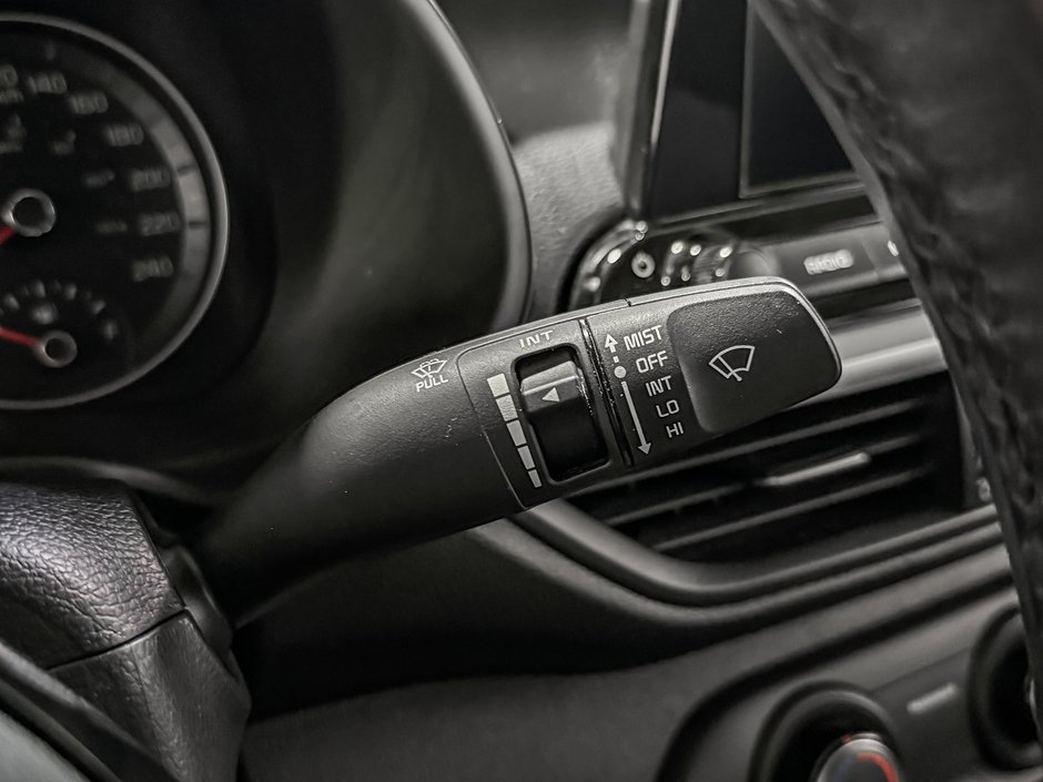 2024 Kia Forte EX-17