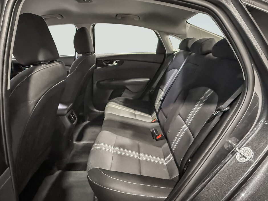 2024 Kia Forte EX-23