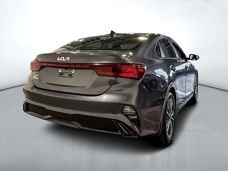 2024 Kia Forte EX-2