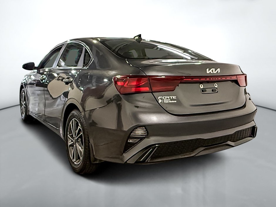 2024 Kia Forte EX-4